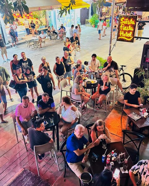 🎵 Kaay Vox (Acoustic Duet) @ Fah Bar on Saturday, February 14, 2026 - Music Events Calendar 📍 Playa del Carmen